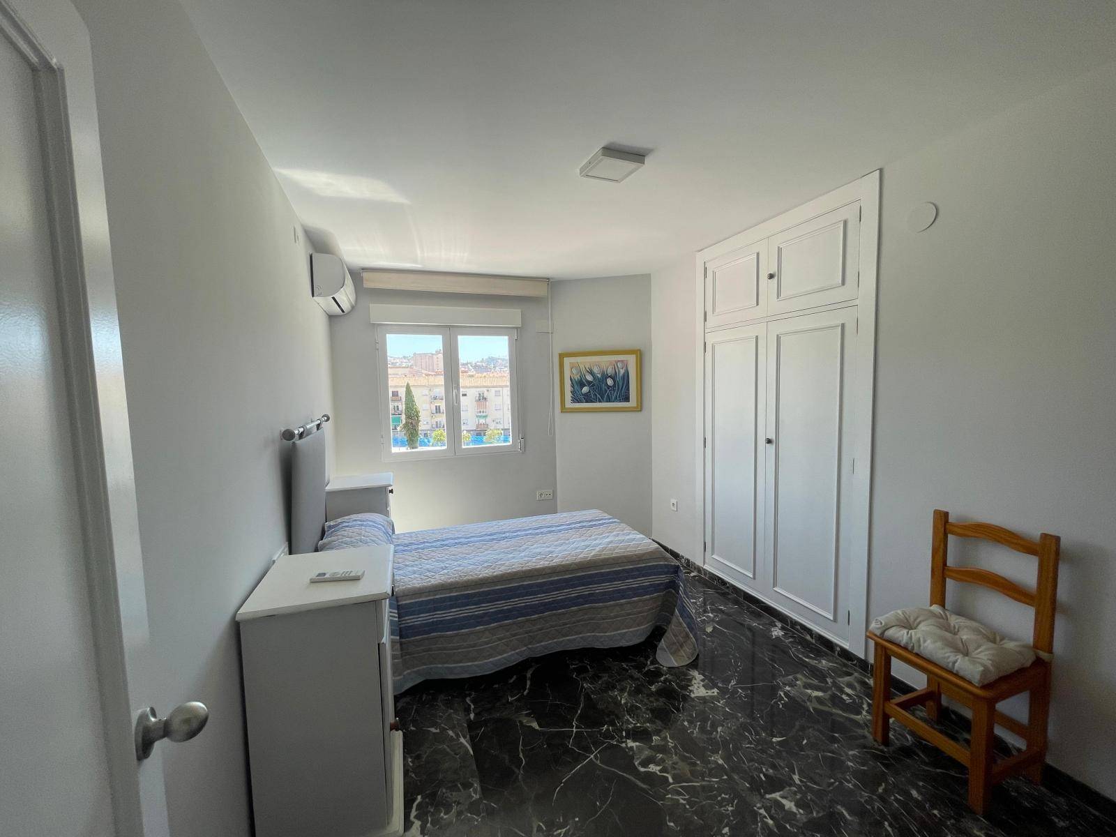PISO DE TRES DORMITORIOS EN CAMINO DE RONDA