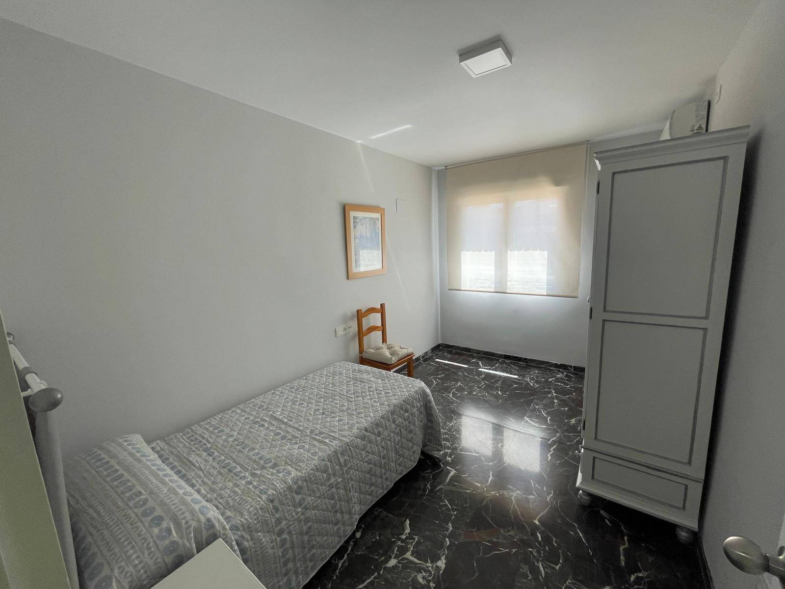 PISO DE TRES DORMITORIOS EN CAMINO DE RONDA