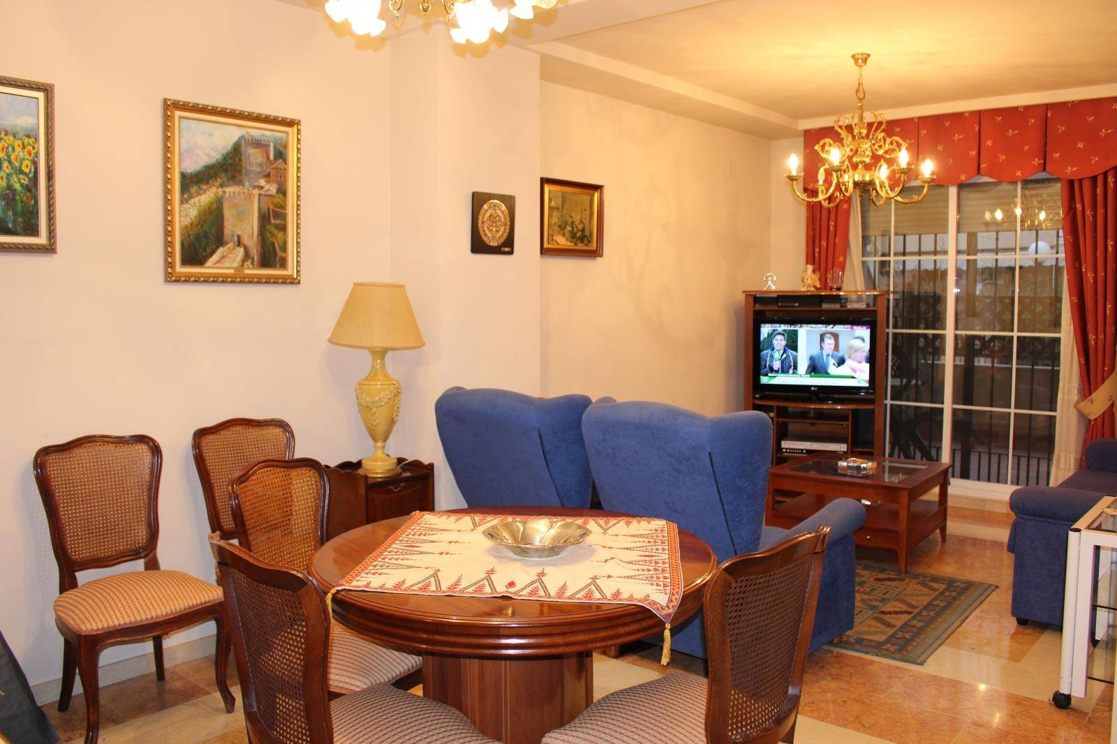 DISPONIBLE CASA DE TRES DORMITORIOS 