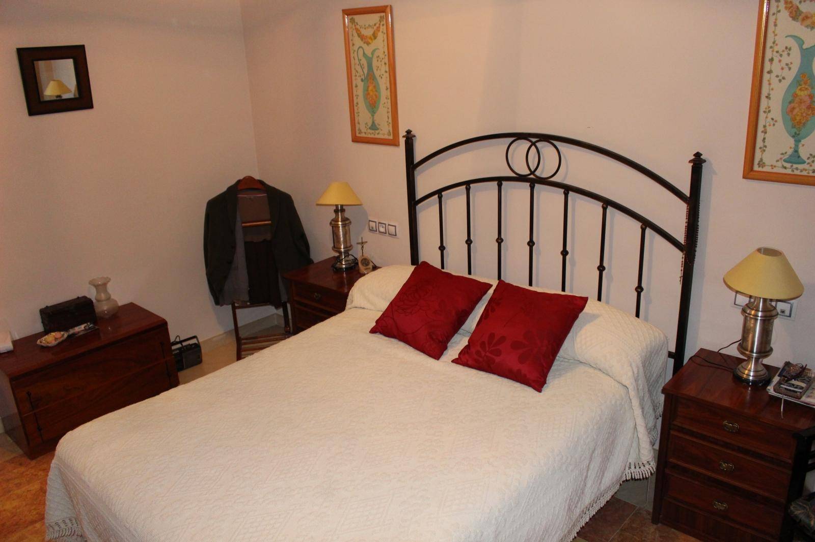 DISPONIBLE CASA DE TRES DORMITORIOS 