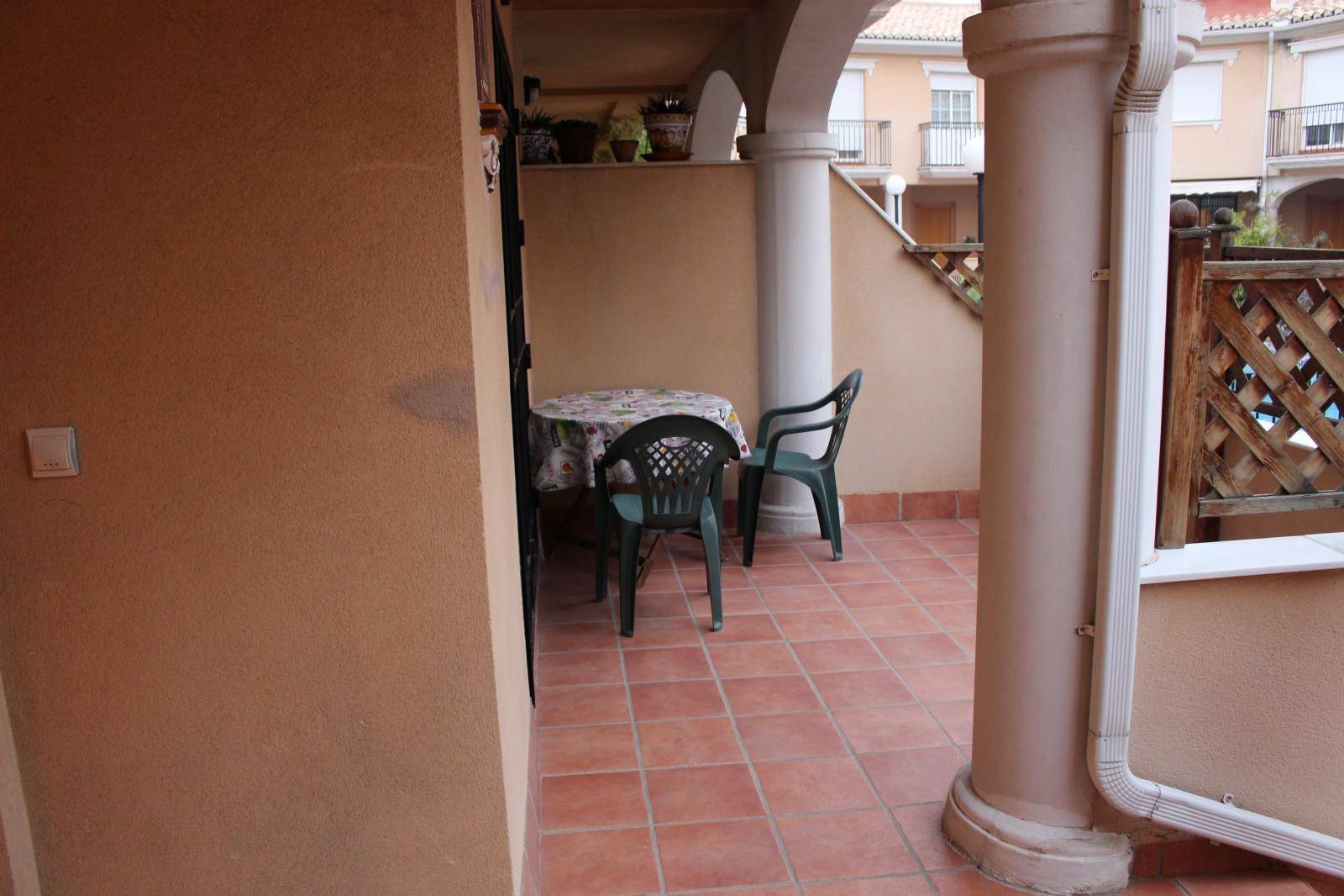 DISPONIBLE CASA DE TRES DORMITORIOS 