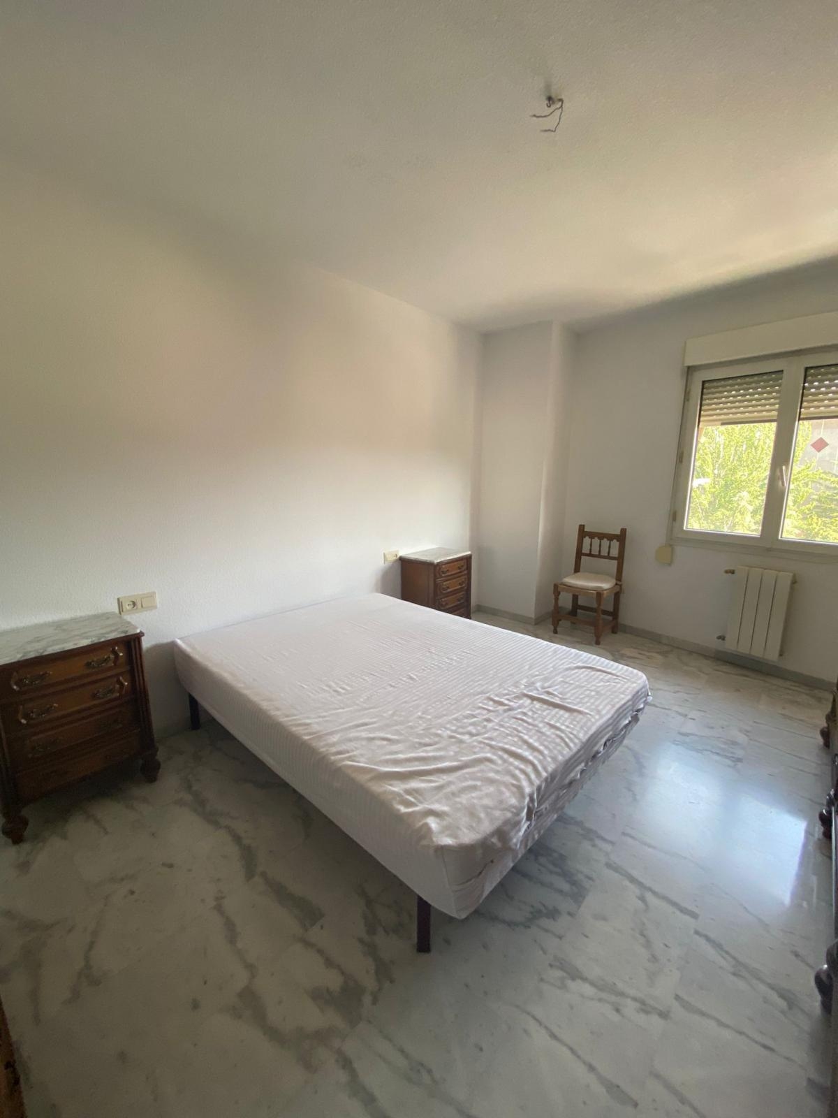 Flat for rent in Granada
