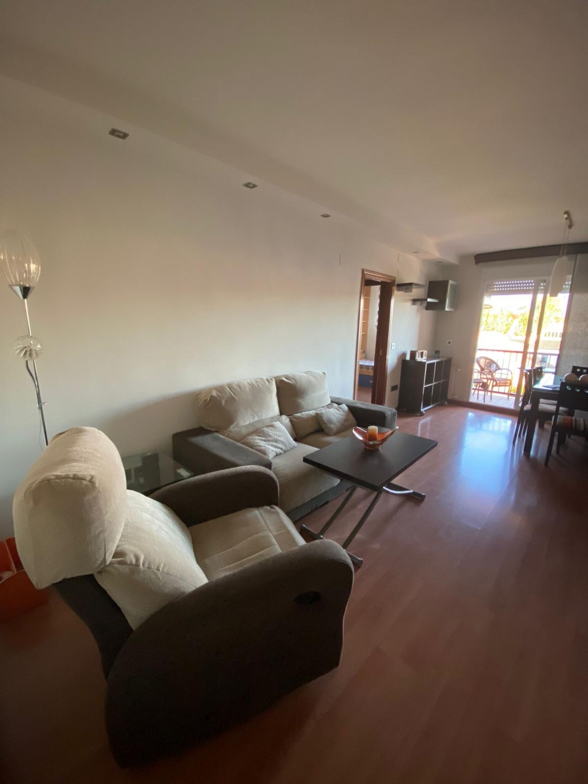 ESTUPENDO PISO CON GARAJE, PISCINA Y TERRACITA DE TRES DORMITORIOS EN AVENIDA FEDERICO GARCÍA LORCA