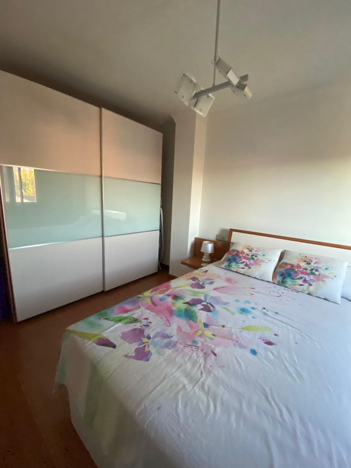 ESTUPENDO PISO CON GARAJE, PISCINA Y TERRACITA DE TRES DORMITORIOS EN AVENIDA FEDERICO GARCÍA LORCA