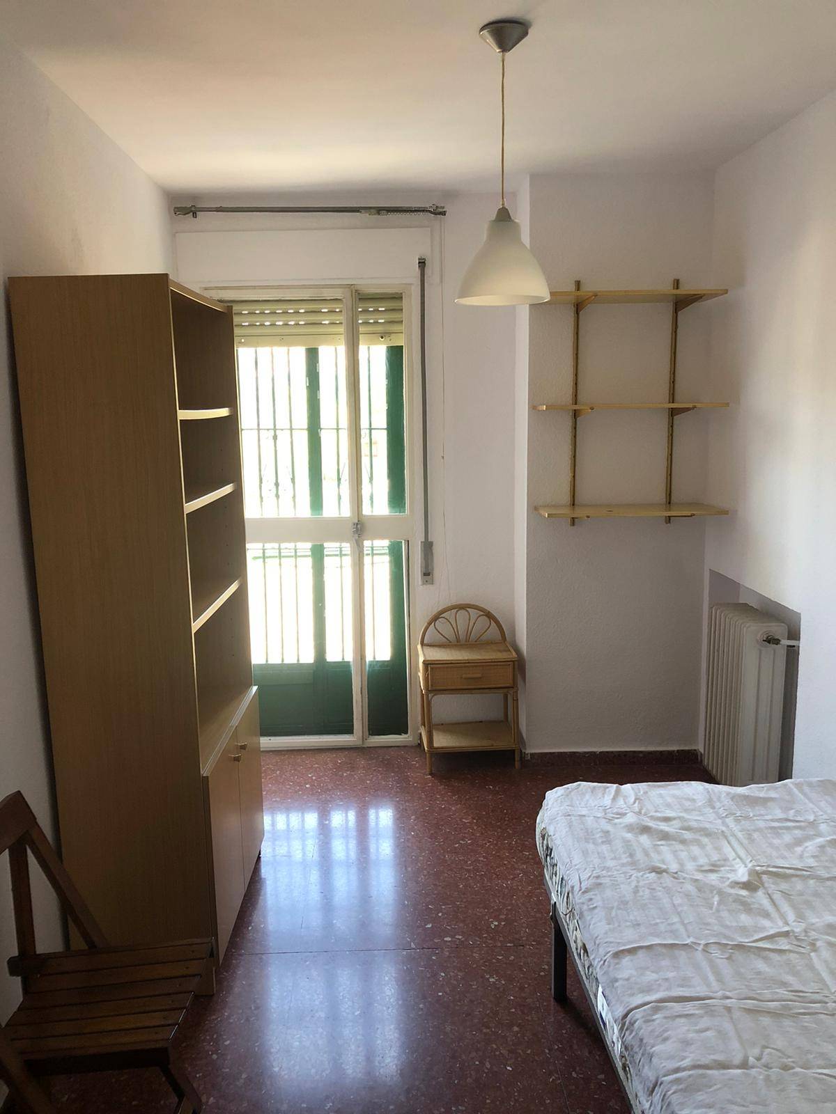 APARTAMENTO DE DOS DORMITORIOS EN CERVANTES