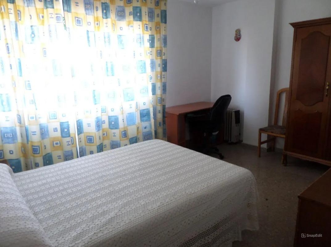 PISO DE TRES DORMITORIOS EN LA CHANA
