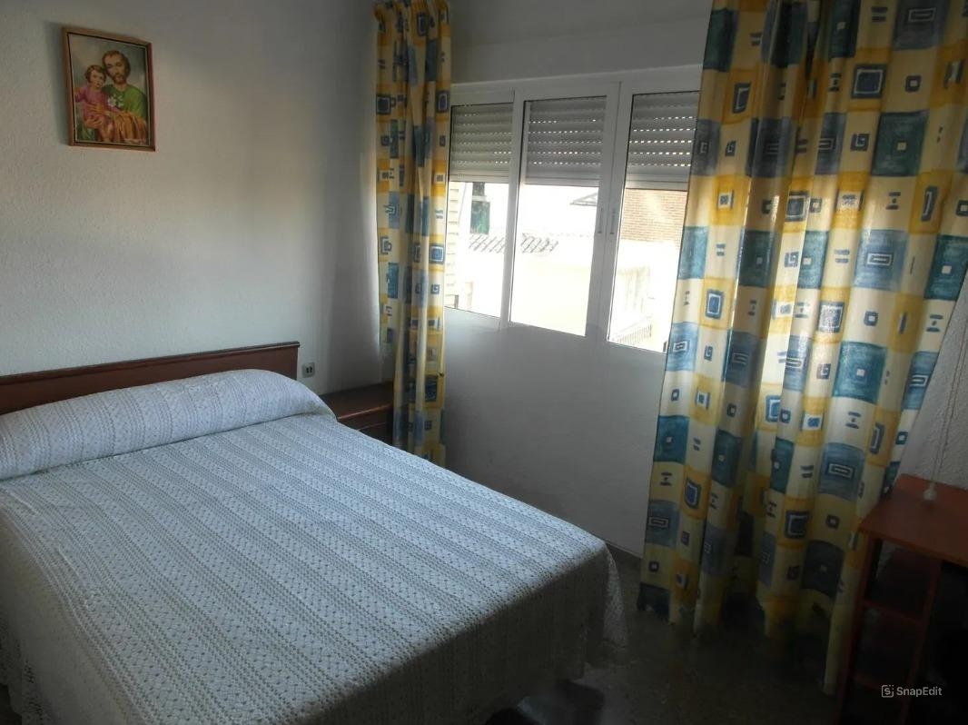 PISO DE TRES DORMITORIOS EN LA CHANA