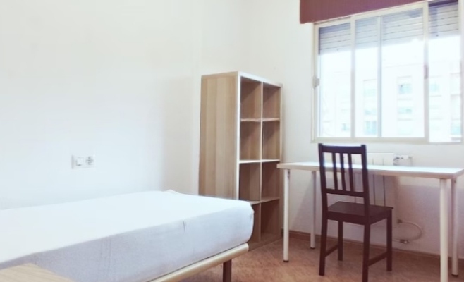 PRECIOSO PISO DE TRES DORMITORIOS EN LA ZONA NORTE CON CALEFACCIÓN