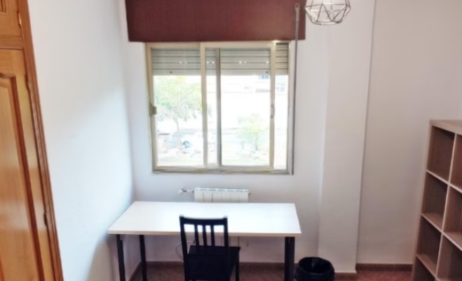 PRECIOSO PISO DE TRES DORMITORIOS EN LA ZONA NORTE CON CALEFACCIÓN