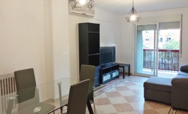 PRECIOSO PISO DE TRES DORMITORIOS EN LA ZONA NORTE CON CALEFACCIÓN