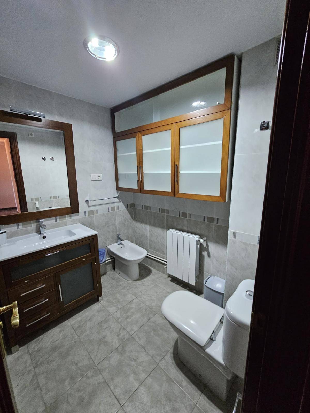 PISO DE CUATRO DORMITORIOS EN ARABIAL