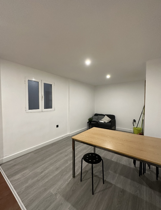 HABITACIÓN DISPONIBLE EN CERCADO BAJO DE CARTUJA