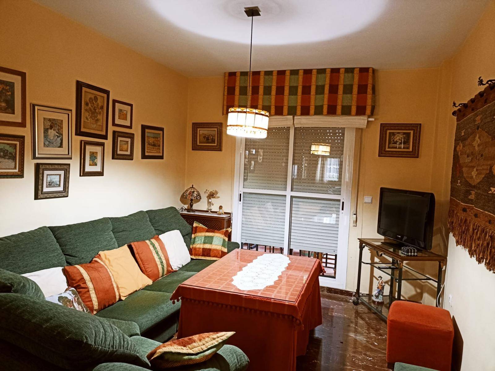 CASA DE TRES DORMITORIOS EN LA CRUZ