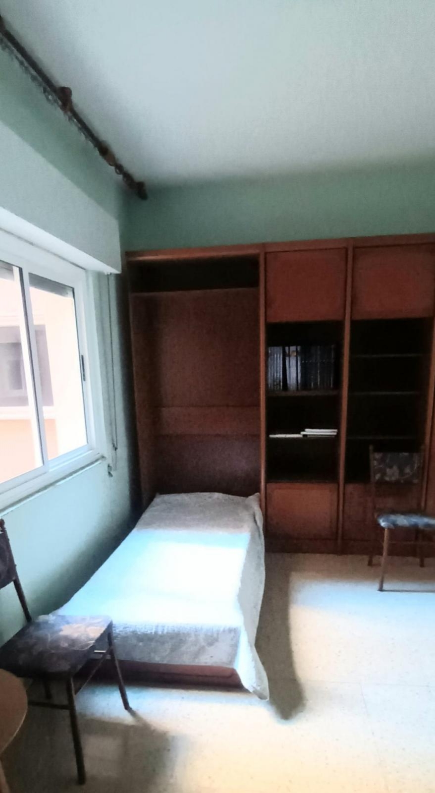 PISO DE TRES DORMITORIOS EN EL CENTRO