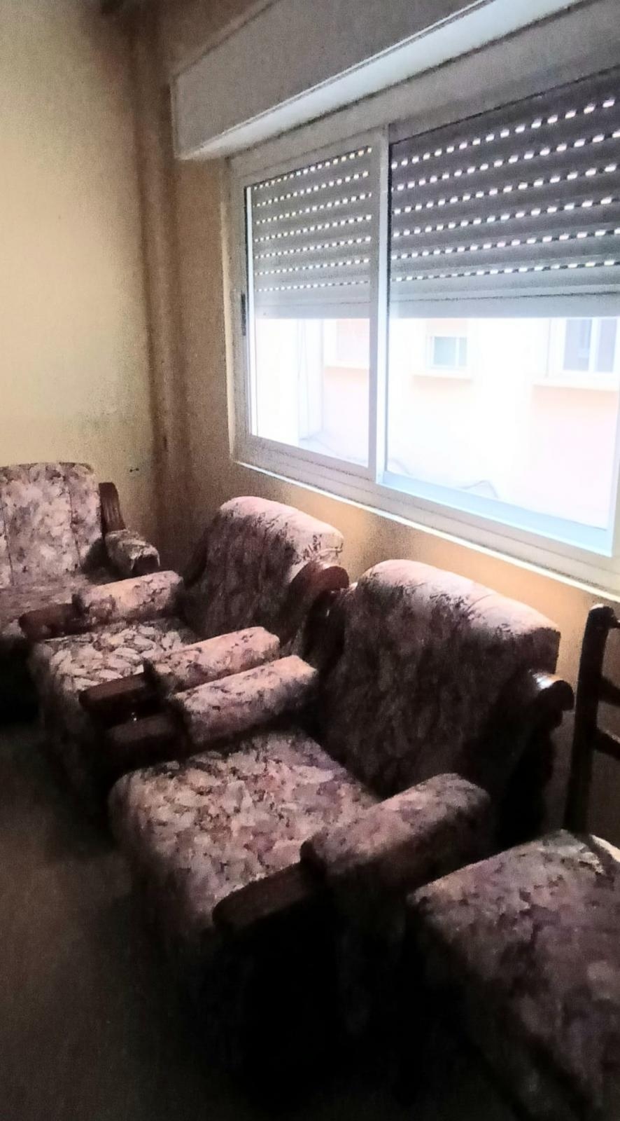 PISO DE TRES DORMITORIOS EN EL CENTRO