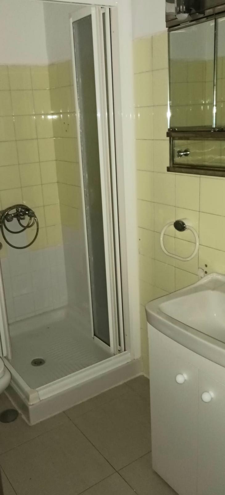 PISO DE TRES DORMITORIOS EN EL CENTRO