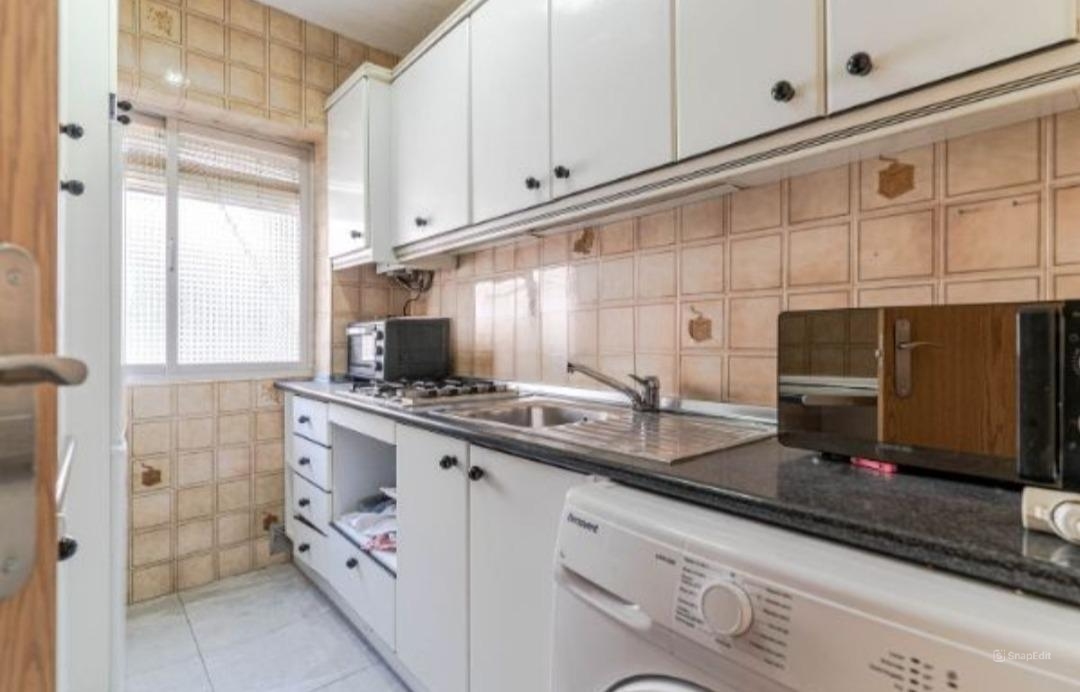 DISPONIBLE TRES HABITACIONES EN PISO COMPARTIDO EN PAJARITOS