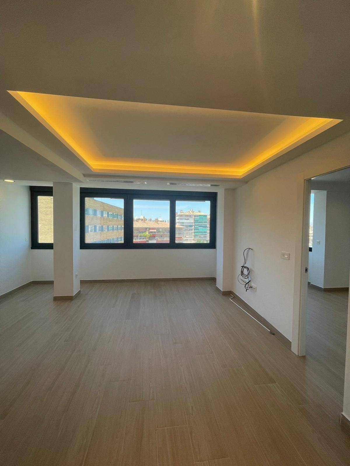 APARTAMENTO SIN AMUEBLAR DE DOS DORMITORIOS EN EL ZAIDÍN