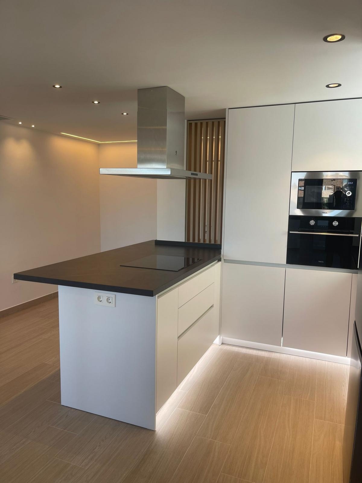 APARTAMENTO SIN AMUEBLAR DE DOS DORMITORIOS EN EL ZAIDÍN