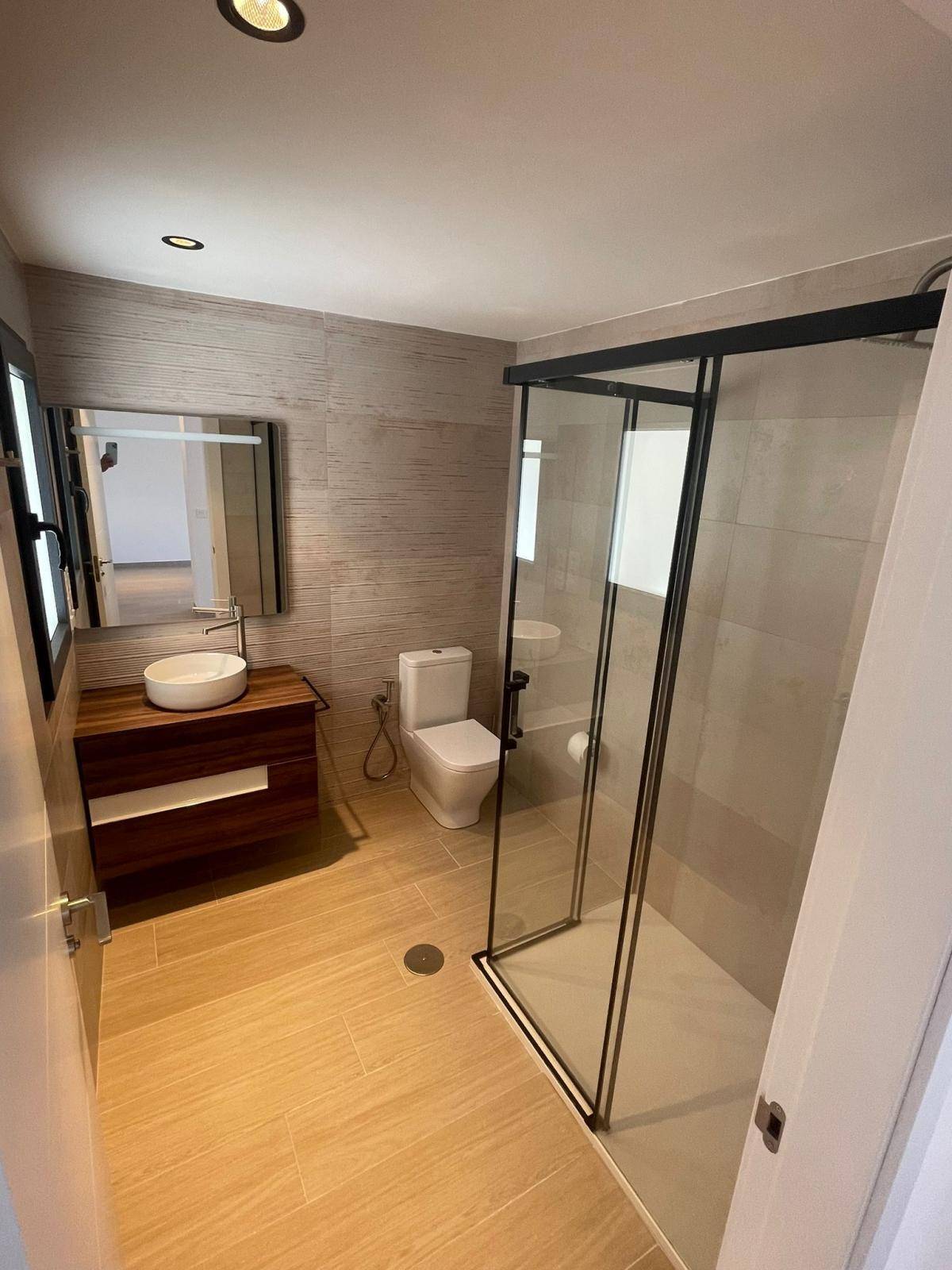 APARTAMENTO SIN AMUEBLAR DE DOS DORMITORIOS EN EL ZAIDÍN