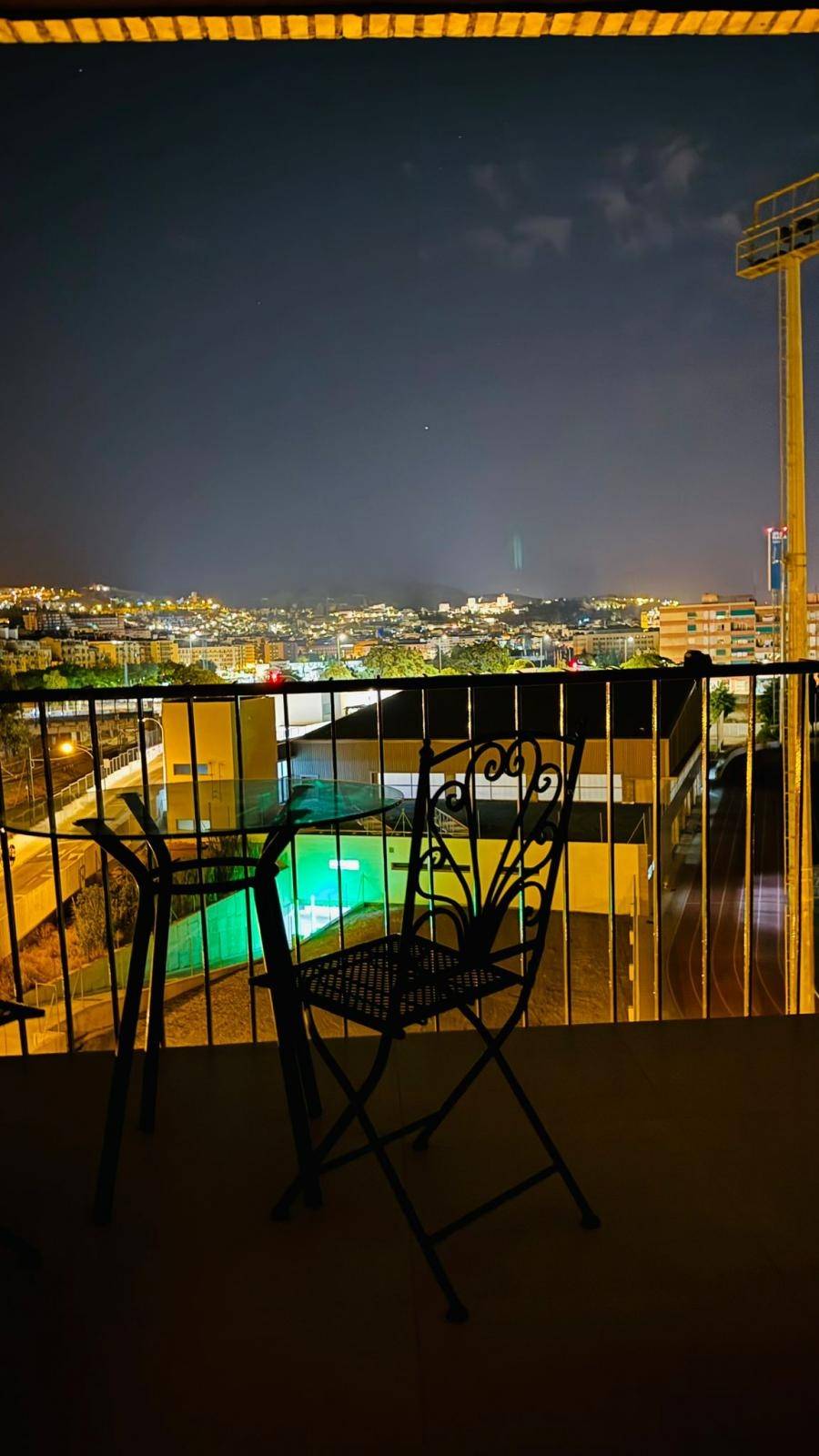 PISO DE TRES DORMITORIOS EN ROSALEDA
