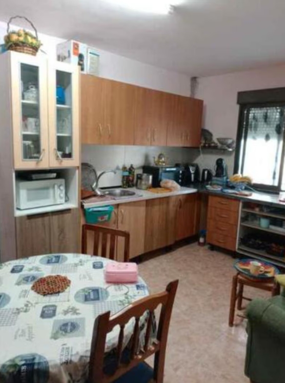 CASA DE TRES DORMITORIOS EN ATARFE