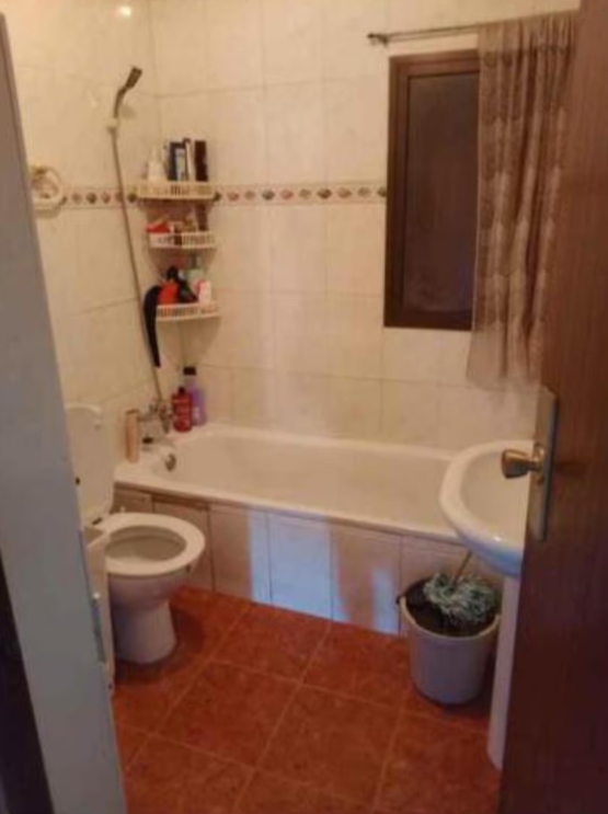 CASA DE TRES DORMITORIOS EN ATARFE